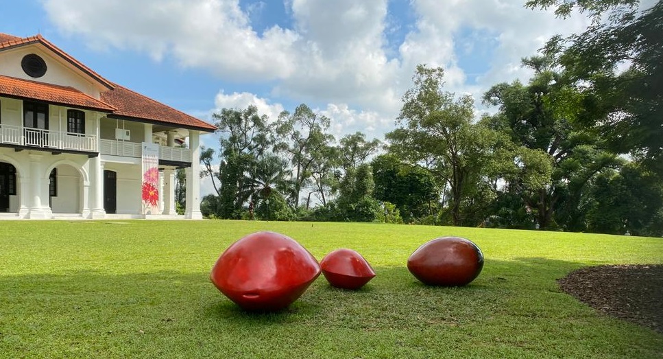 KUMARI's exhibition - Bronze Saga Seeds Sculptures